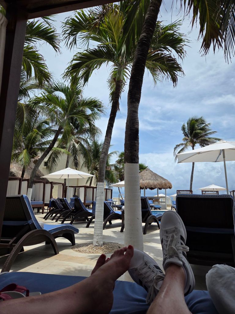 One last Drink near the quiet pool